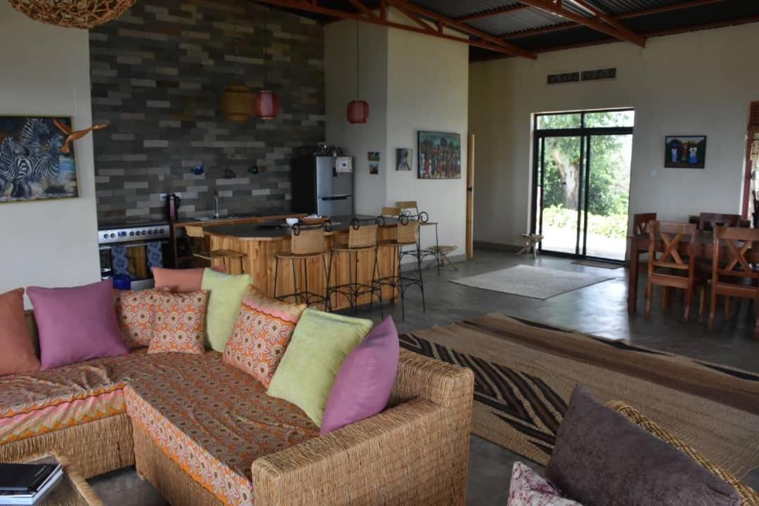 Amazi Land Home And Farm Stay Kibuye Exterior photo