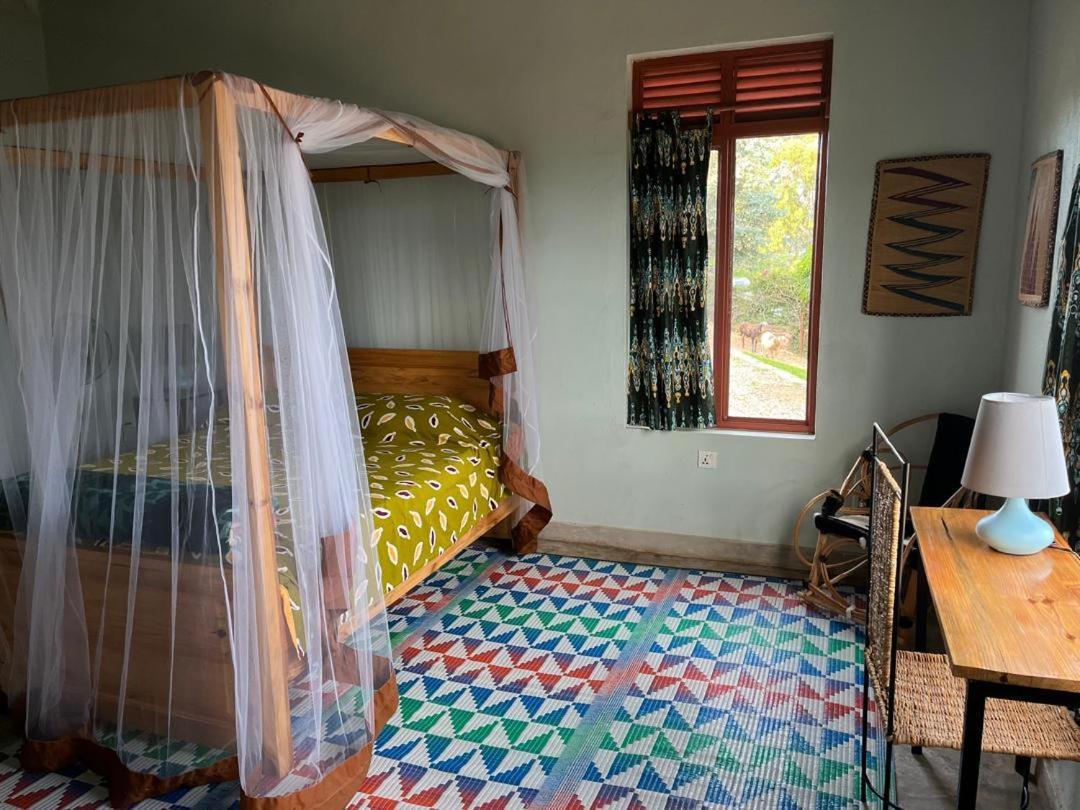 Amazi Land Home And Farm Stay Kibuye Exterior photo